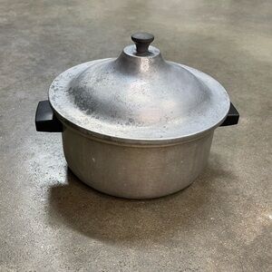 Vintage Regal Ware Dutch Oven Stock Pot w/ Lid 4Qt Cast Aluminum